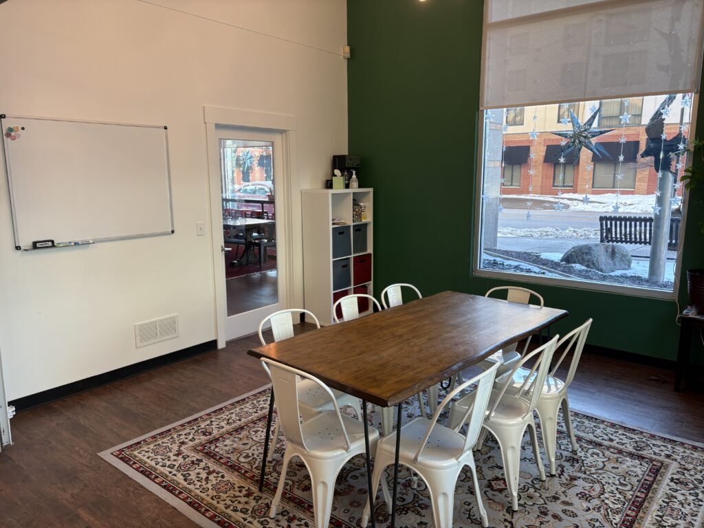 2nd St Meeting Room - Creative Meeting Rooms To Rent - Davenport Iowa - CoWorkQC